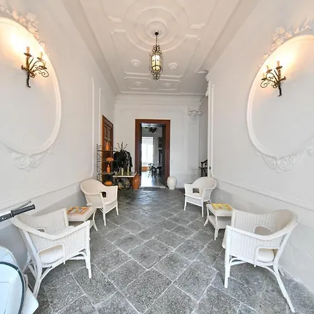 Apartment Monthly House *